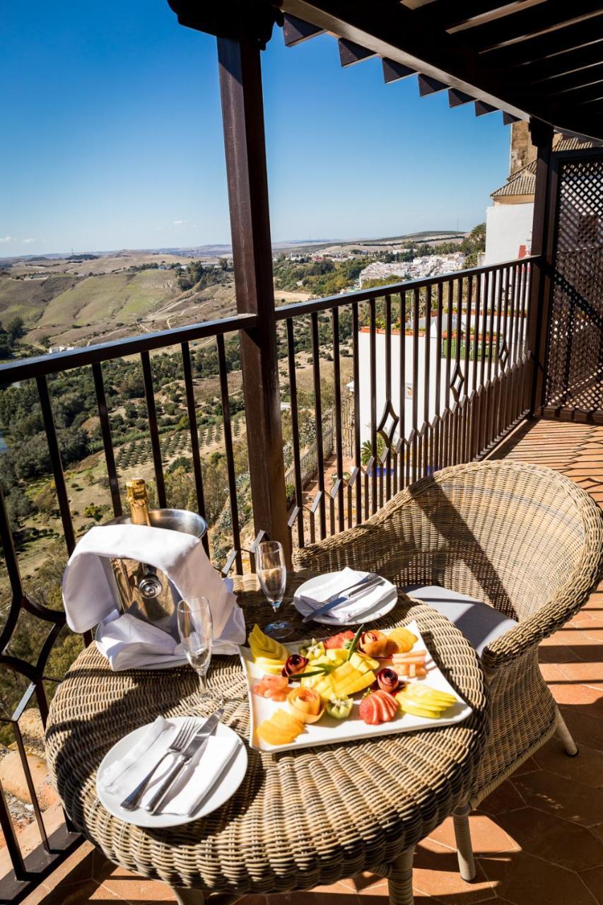 Parador De Arcos De La Frontera Esterno foto