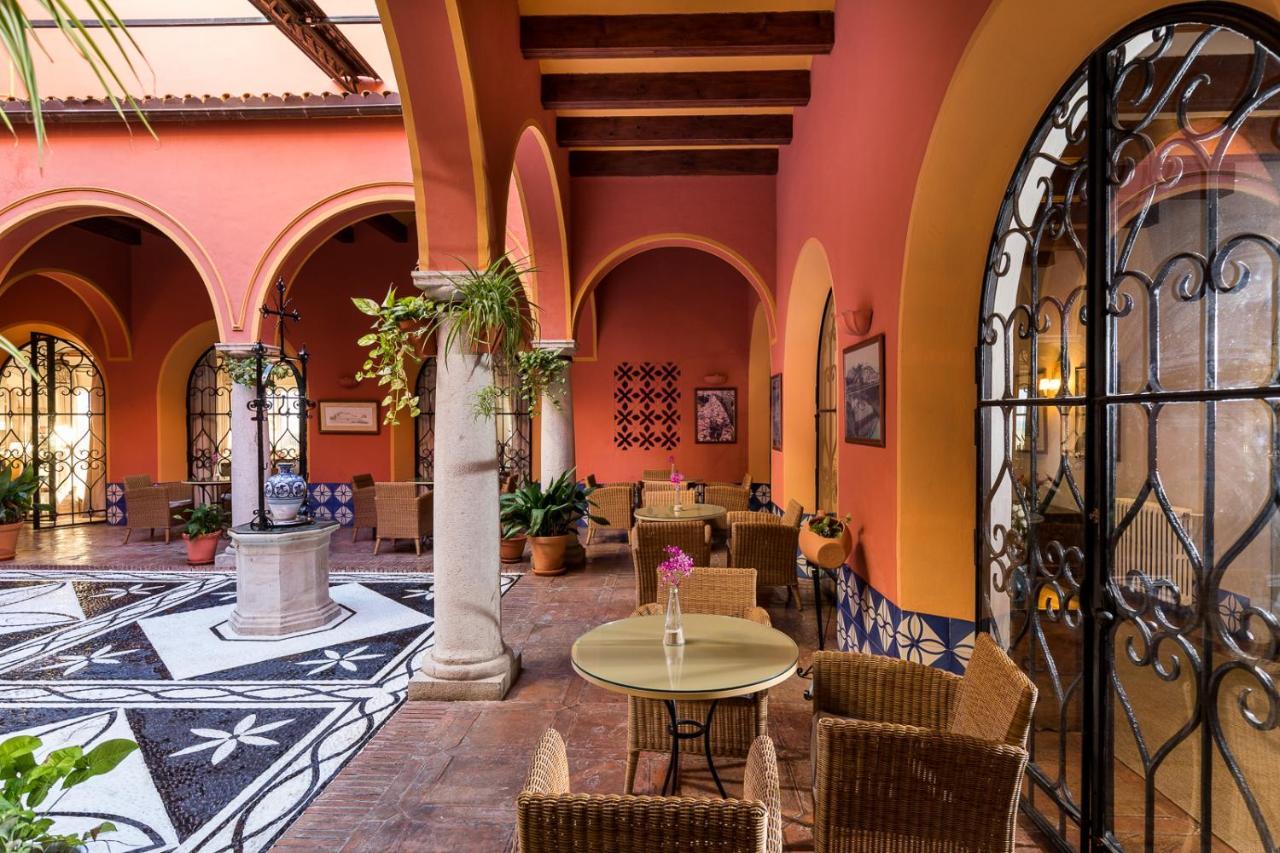 Parador De Arcos De La Frontera Esterno foto